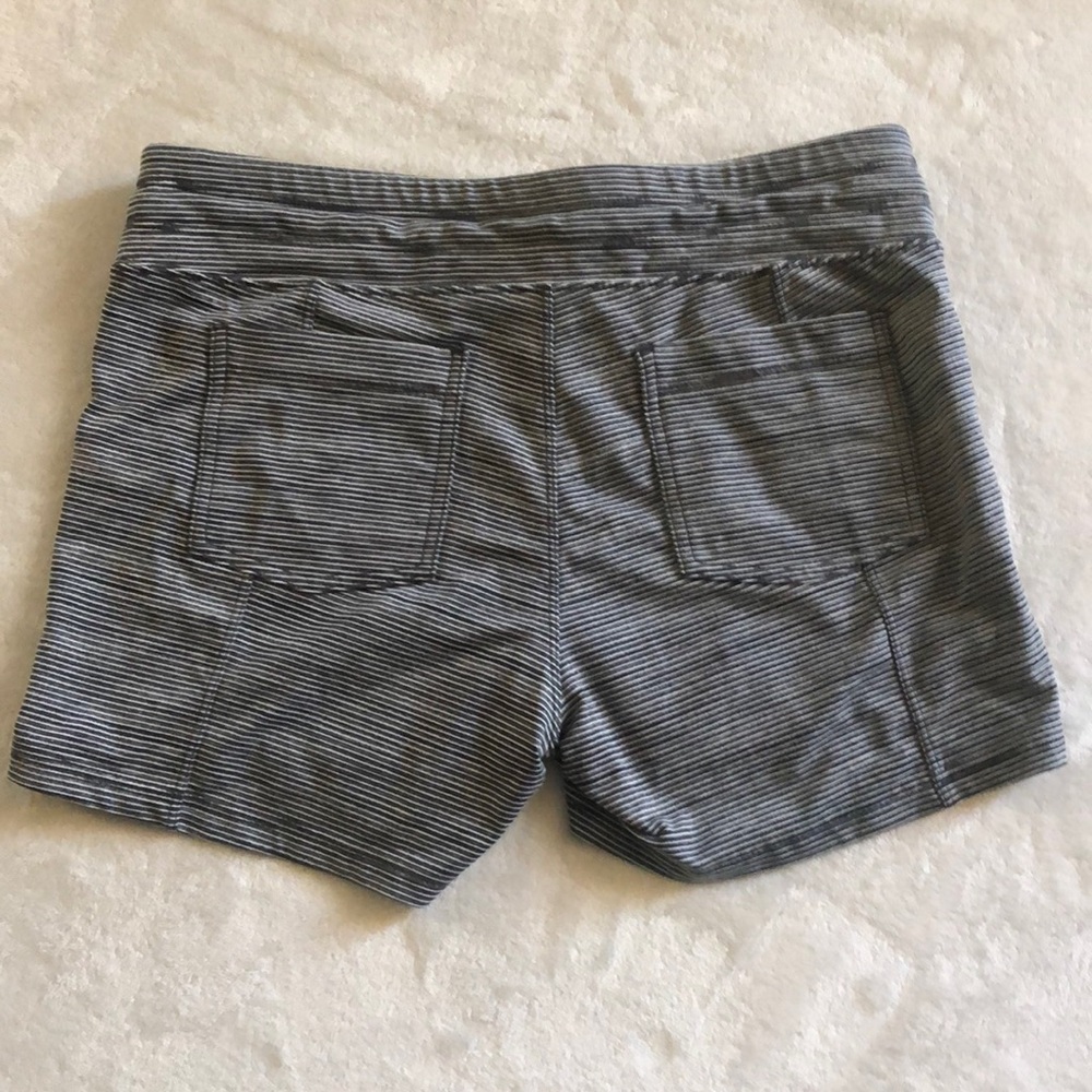 Athleta SZ med shorts